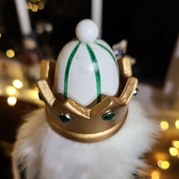 Green Christmas Nutcracker Soldier Wooden Xmas Holiday Mantel Decoration Statue - Picture 6 of 13